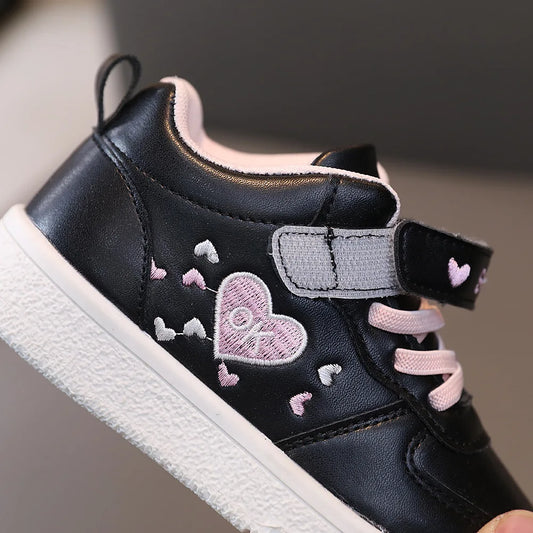 Love Embroidery PU Leather Platform Shoe Child Casual Sneakers Round Toe Brand Designer Dad Sneaker for Girls Boy Footwear