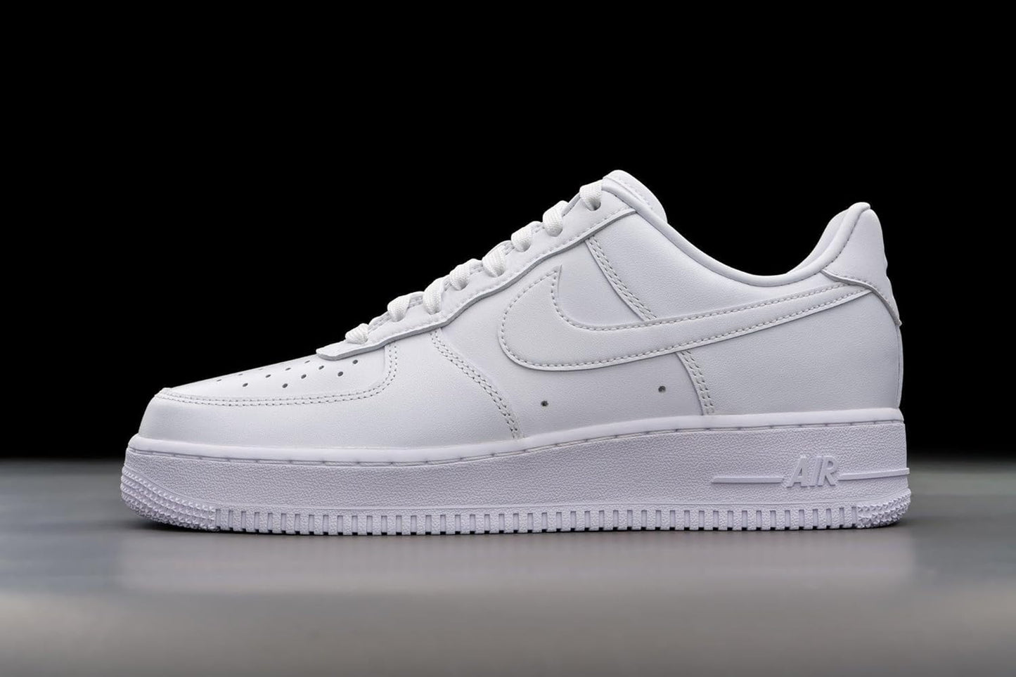 NIKE Air Force 1 '07 herr sneaker