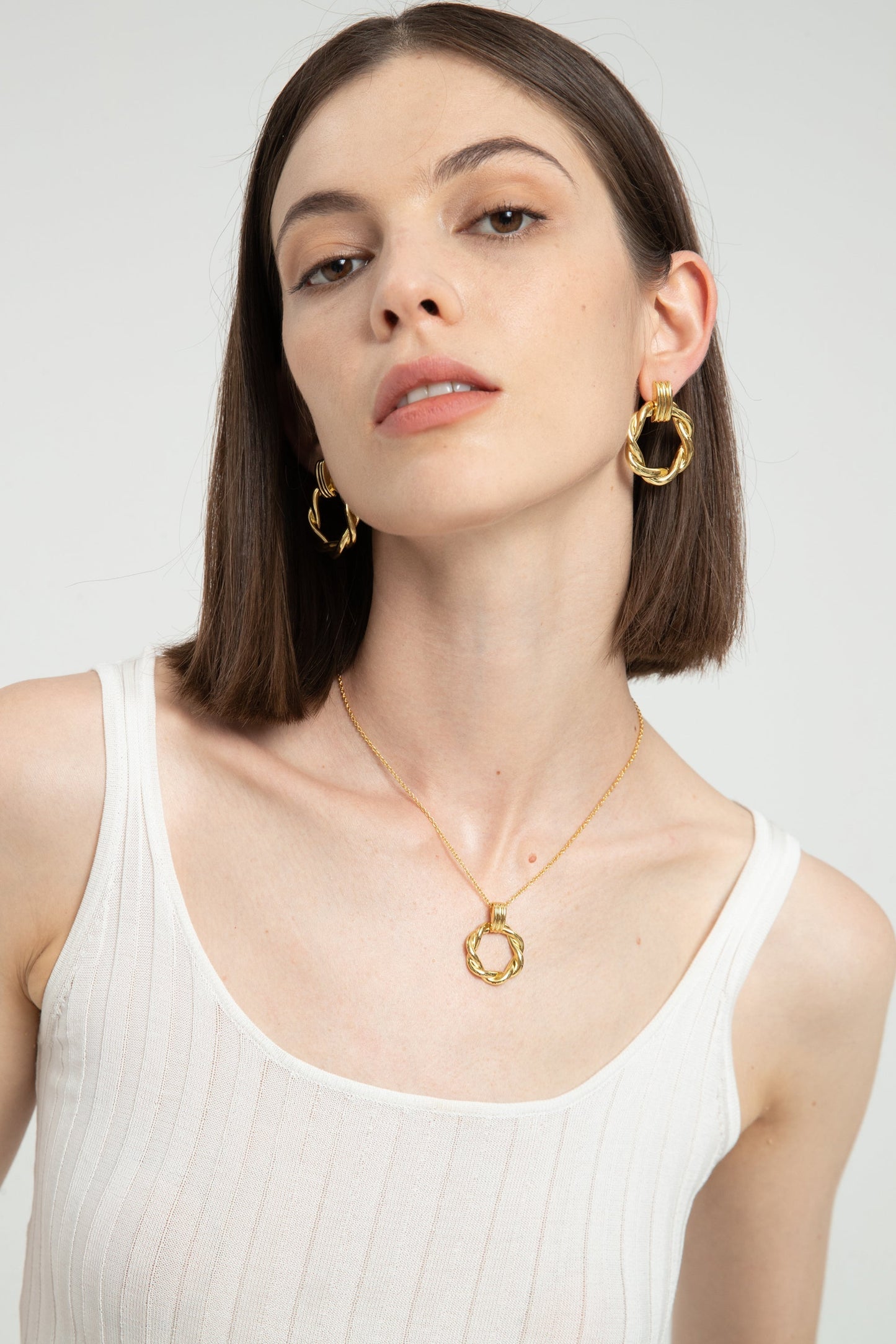 Eléa Gold Twisted Hoop Pendant Necklace