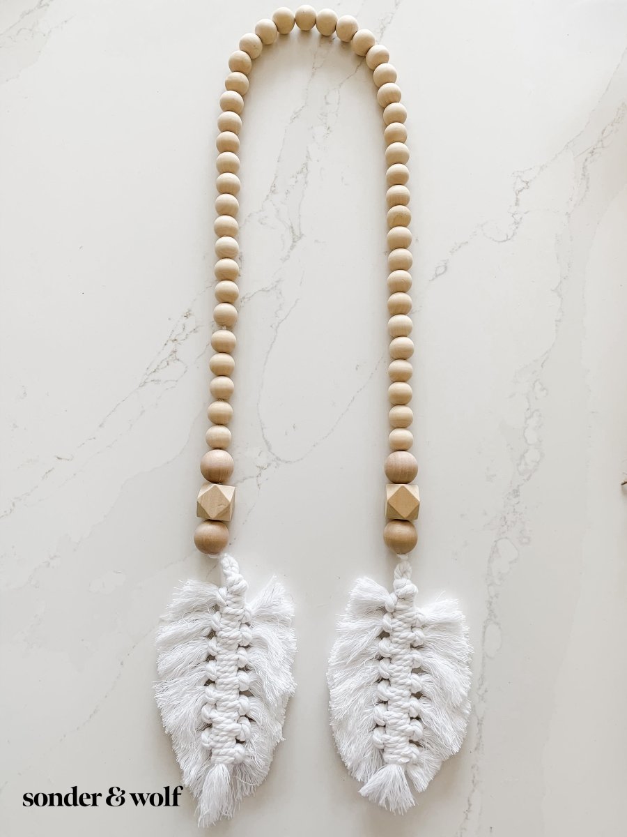 Macrame Feather Bead Garland